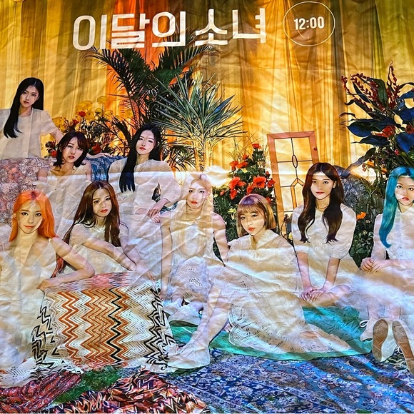 59 x 40 in LOONA K Pop Fabric Wall Handing Decor Art Music Korean Teens Accessor - Picture 5 of 6